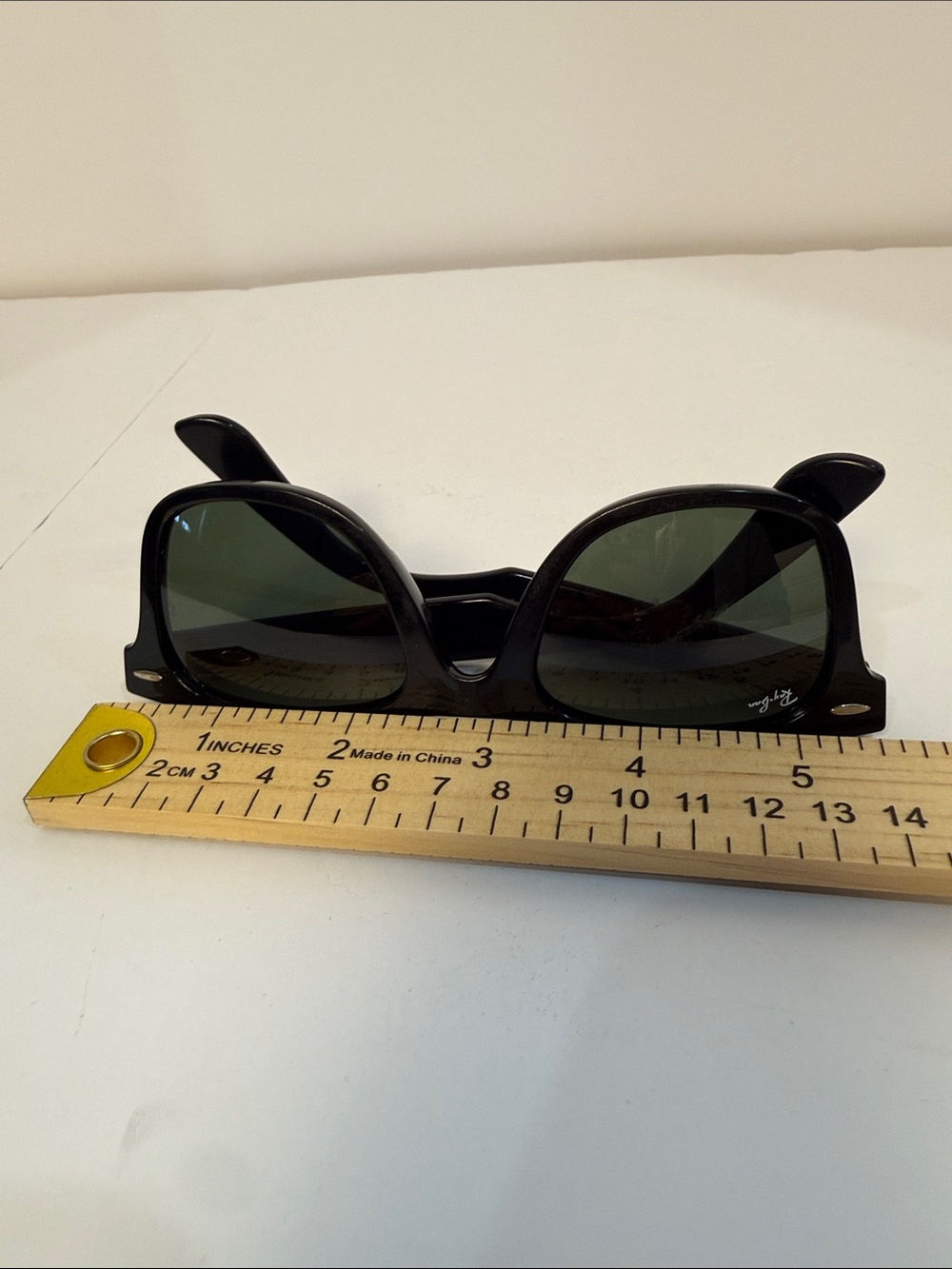 Vintage Ray-Ban Black Wayfarer Sunglasses with Green Lenses - Picture 16 of 16